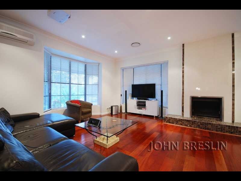 25 Karragatta Court, Tallebudgera QLD 4228