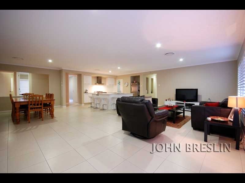 27 Camarillo Circuit, Reedy Creek QLD 4227