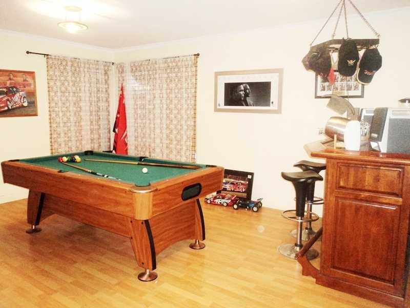 2 Golden Penda Drive, Jimboomba QLD 4280