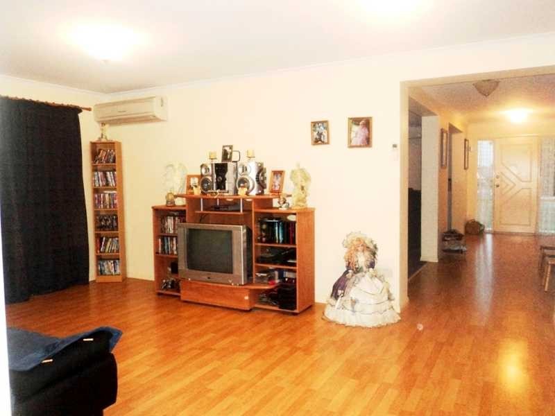 2 Golden Penda Drive, Jimboomba QLD 4280