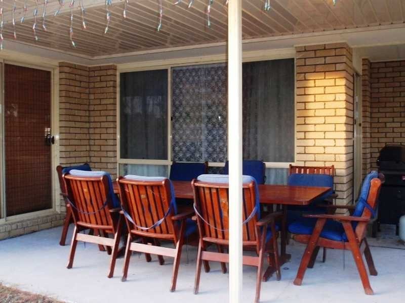 2 Golden Penda Drive, Jimboomba QLD 4280