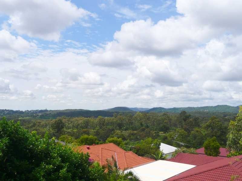 91 Overland Drive, Edens Landing QLD 4207