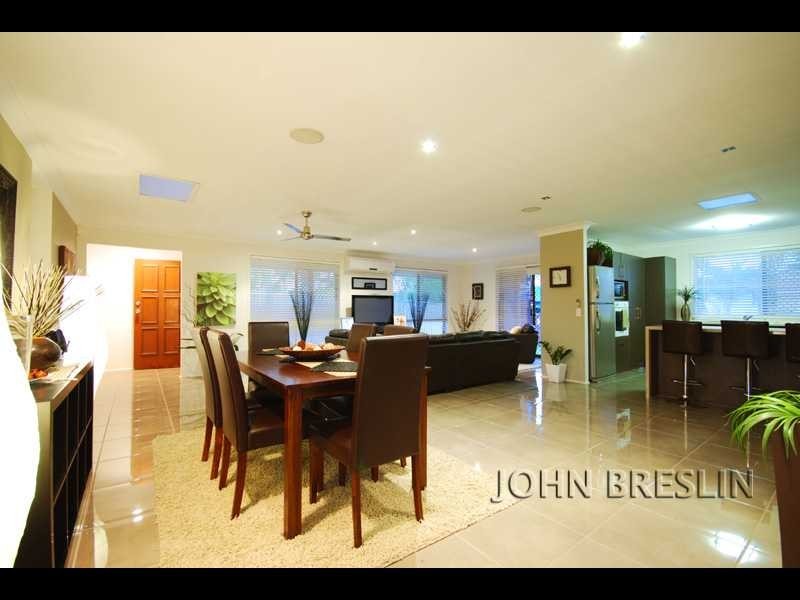 5 Courser Court, Burleigh Waters QLD 4220