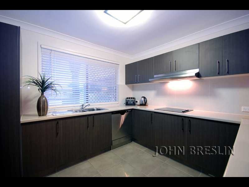 5 Courser Court, Burleigh Waters QLD 4220