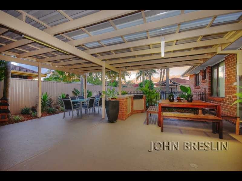 5 Courser Court, Burleigh Waters QLD 4220