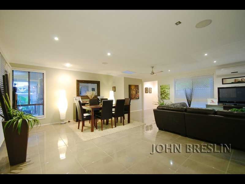 5 Courser Court, Burleigh Waters QLD 4220