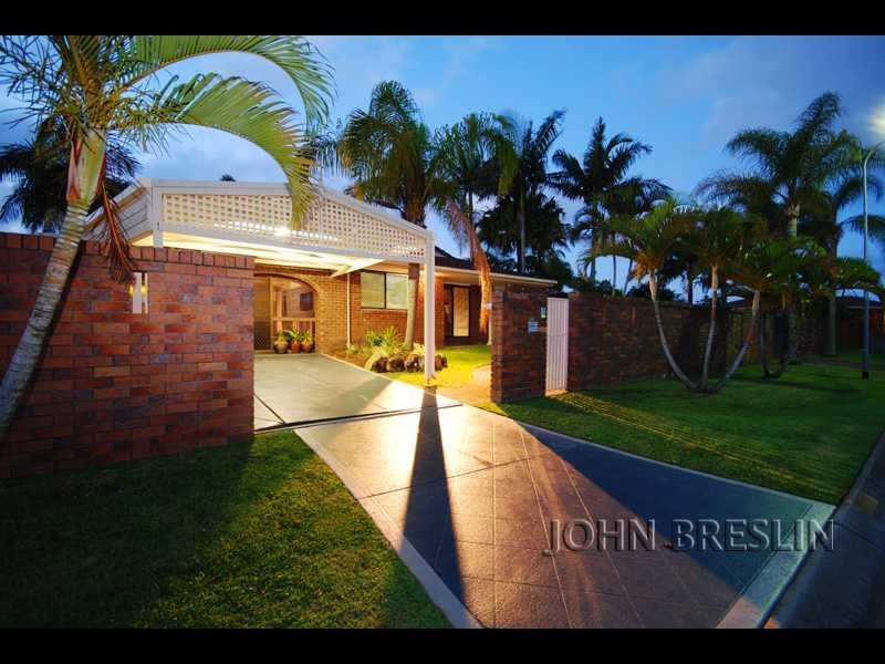 5 Courser Court, Burleigh Waters QLD 4220