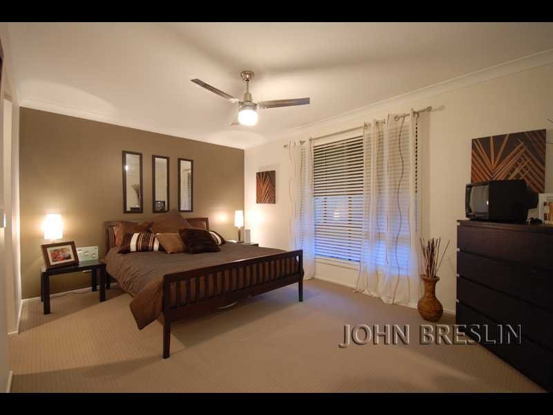 5 Courser Court, Burleigh Waters QLD 4220