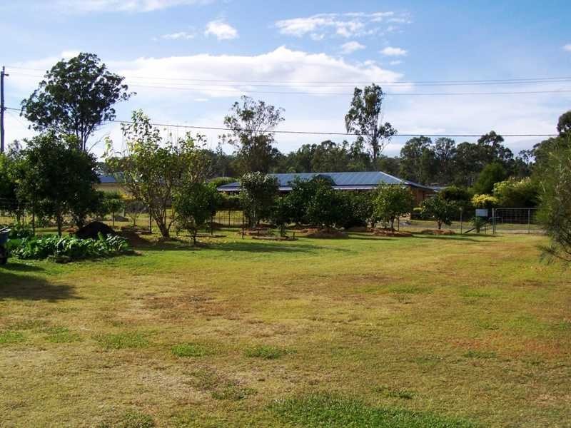 1 Aspen Way, Beaudesert QLD 4285