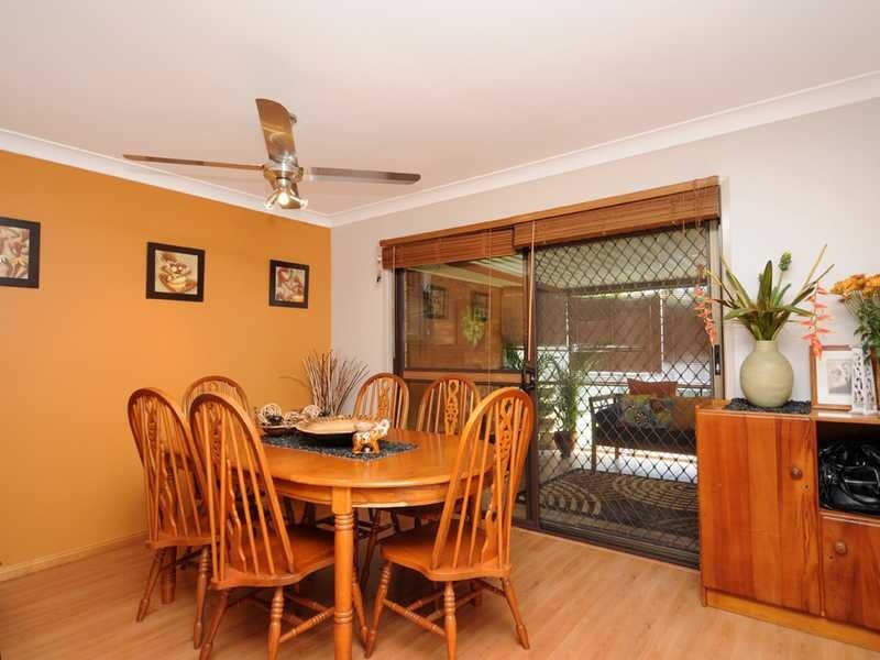 2/10 Redleaf Court, Burleigh Waters QLD 4220