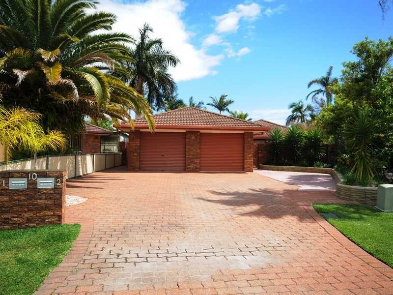 2/10 Redleaf Court, Burleigh Waters QLD 4220