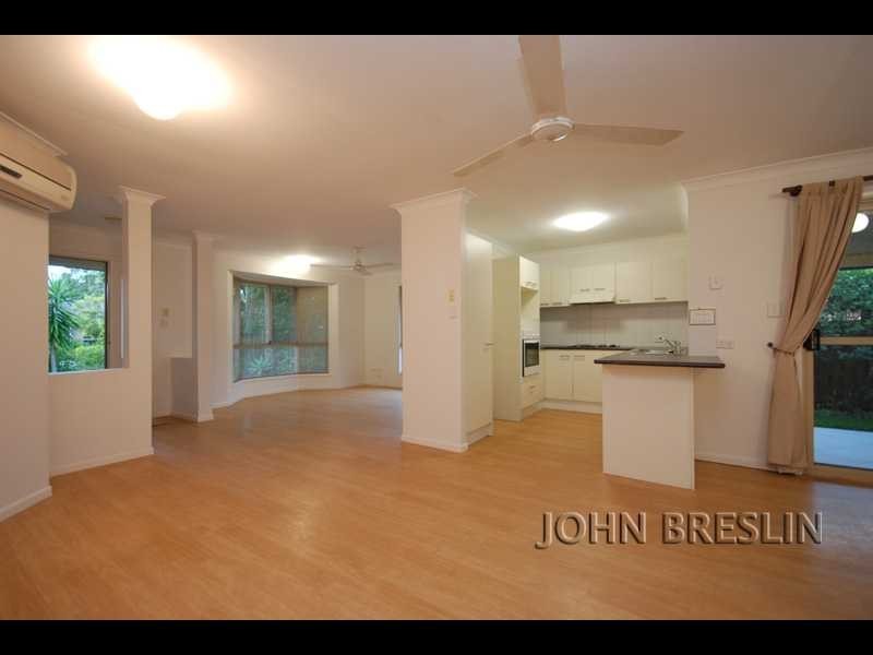 37 County Lane, Merrimac QLD 4226