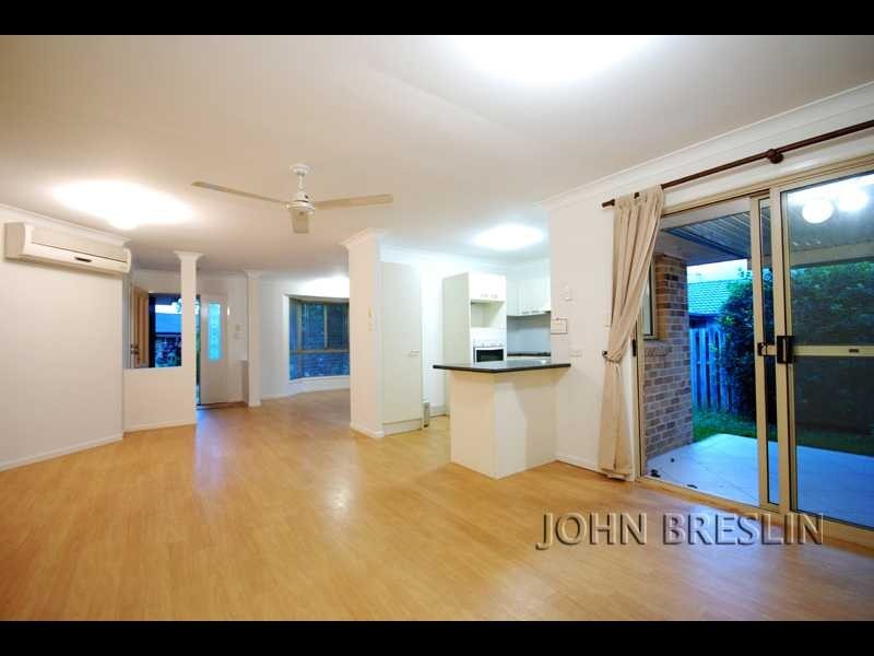 37 County Lane, Merrimac QLD 4226