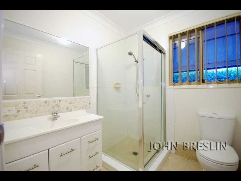 37 County Lane, Merrimac QLD 4226