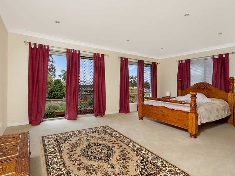 24 Oakdale Court, Gleneagle QLD 4285