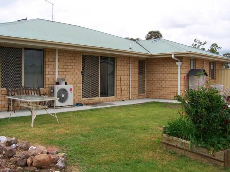 24 Oakdale Court, Gleneagle QLD 4285