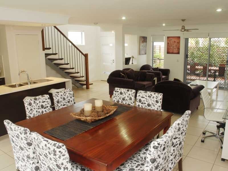 107 Tours Way, Burleigh Waters QLD 4220