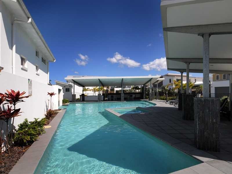 107 Tours Way, Burleigh Waters QLD 4220