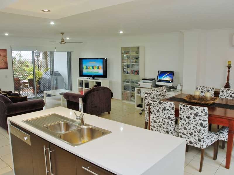 107 Tours Way, Burleigh Waters QLD 4220