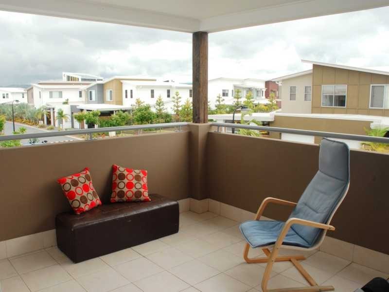 107 Tours Way, Burleigh Waters QLD 4220