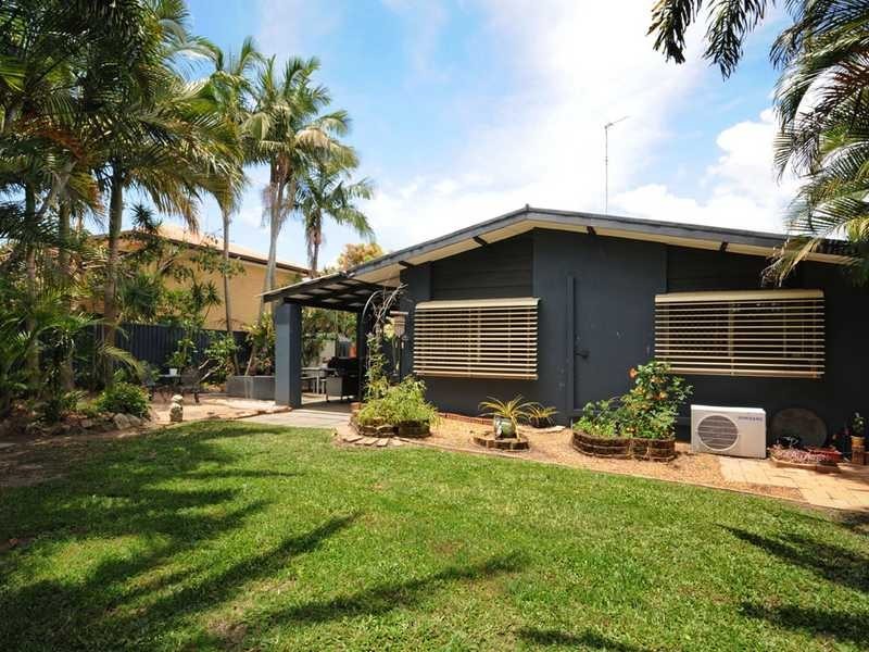 133 Acanthus Ave, Burleigh Waters QLD 4220