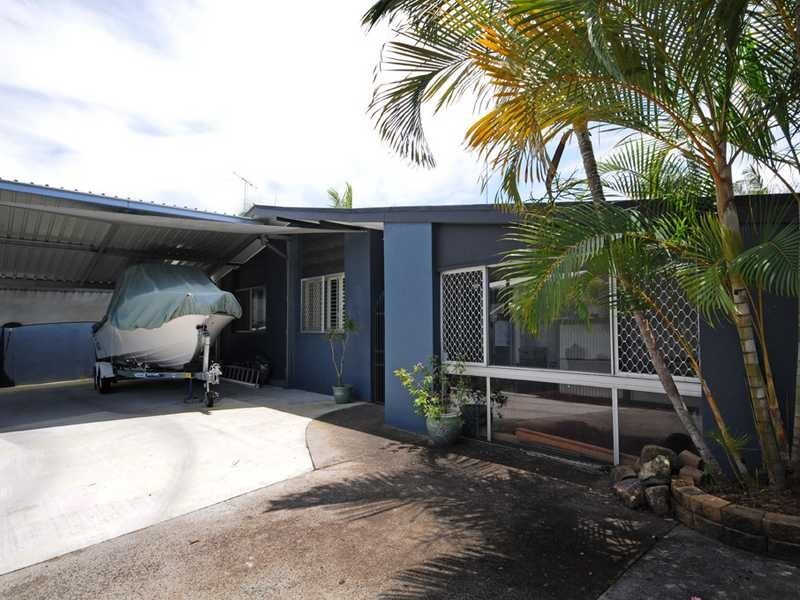 133 Acanthus Ave, Burleigh Waters QLD 4220