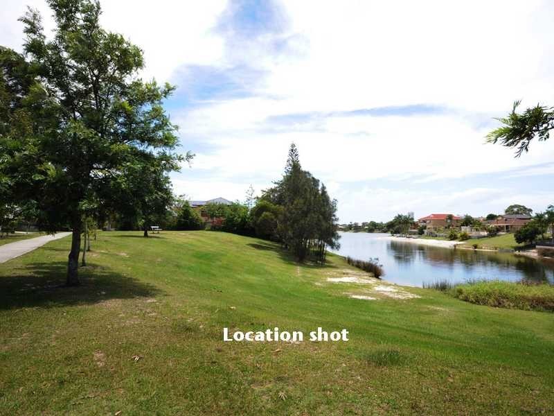 133 Acanthus Ave, Burleigh Waters QLD 4220