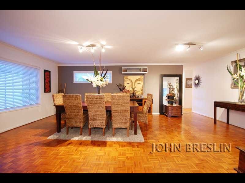 15 Costa Court, Broadbeach Waters QLD 4218