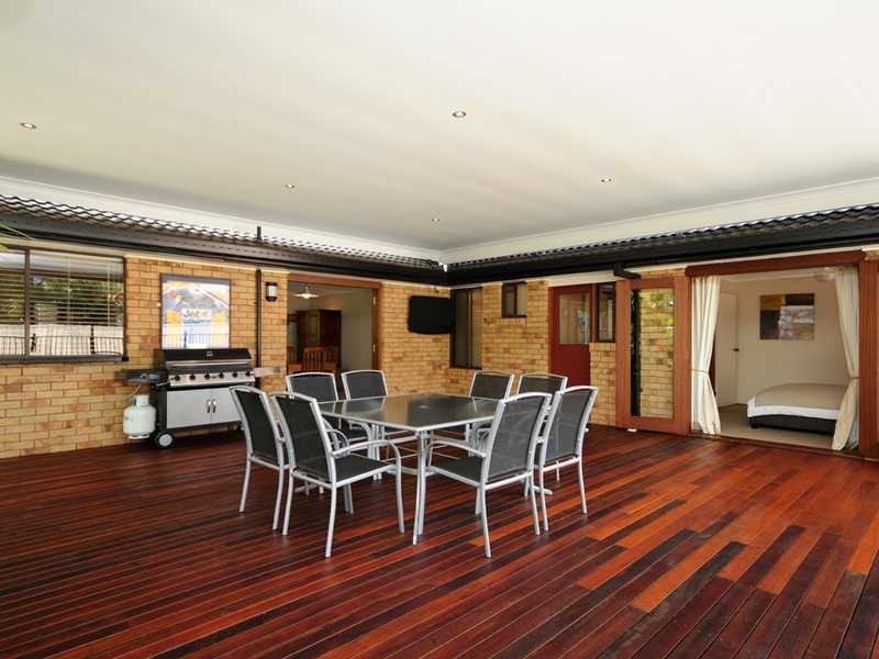 6 Seriema Street, Burleigh Waters QLD 4220