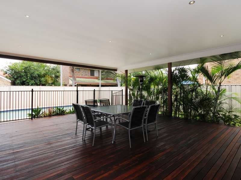 6 Seriema Street, Burleigh Waters QLD 4220