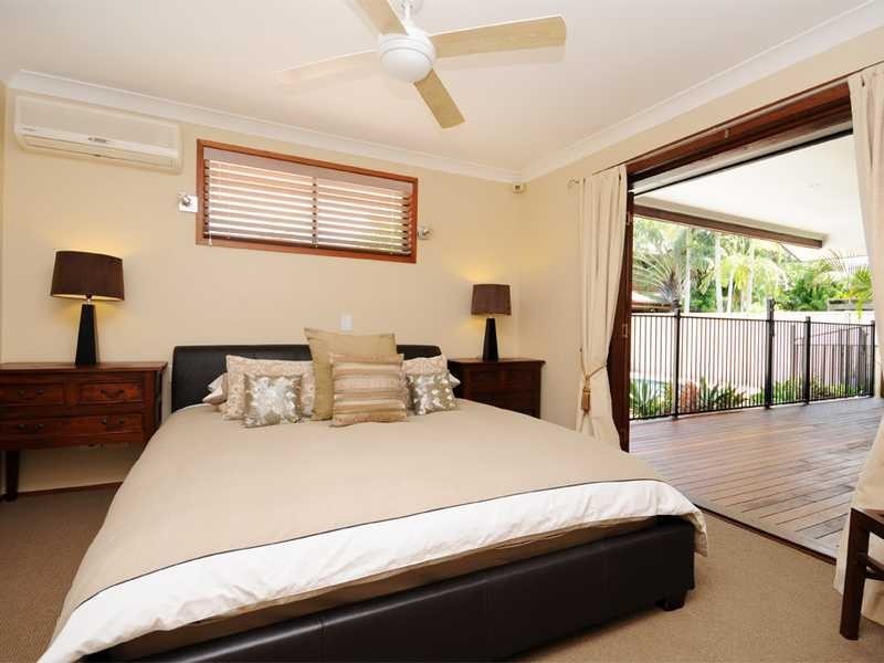 6 Seriema Street, Burleigh Waters QLD 4220