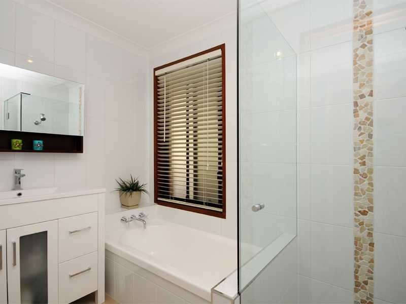 6 Seriema Street, Burleigh Waters QLD 4220