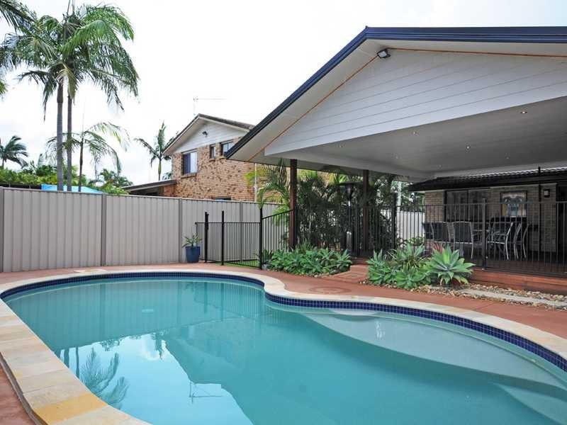 6 Seriema Street, Burleigh Waters QLD 4220