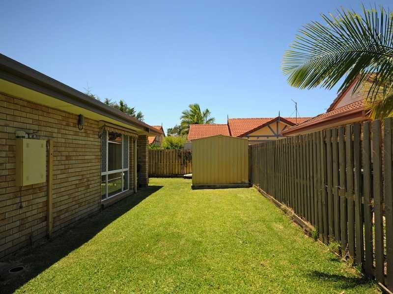 11 Thornbill Place, Burleigh Waters QLD 4220