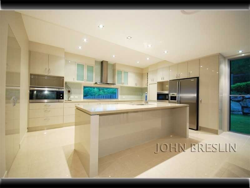 10 Skyburnett St, Reedy Creek QLD 4227