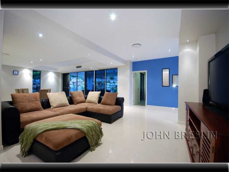 10 Skyburnett St, Reedy Creek QLD 4227