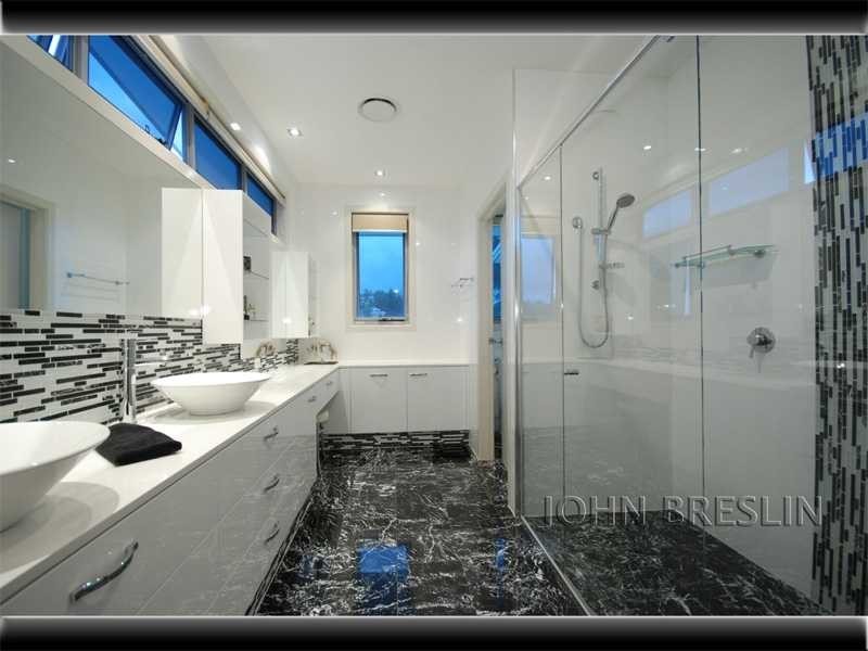 10 Skyburnett St, Reedy Creek QLD 4227