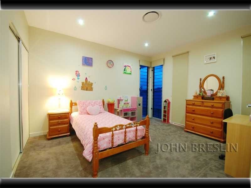 10 Skyburnett St, Reedy Creek QLD 4227