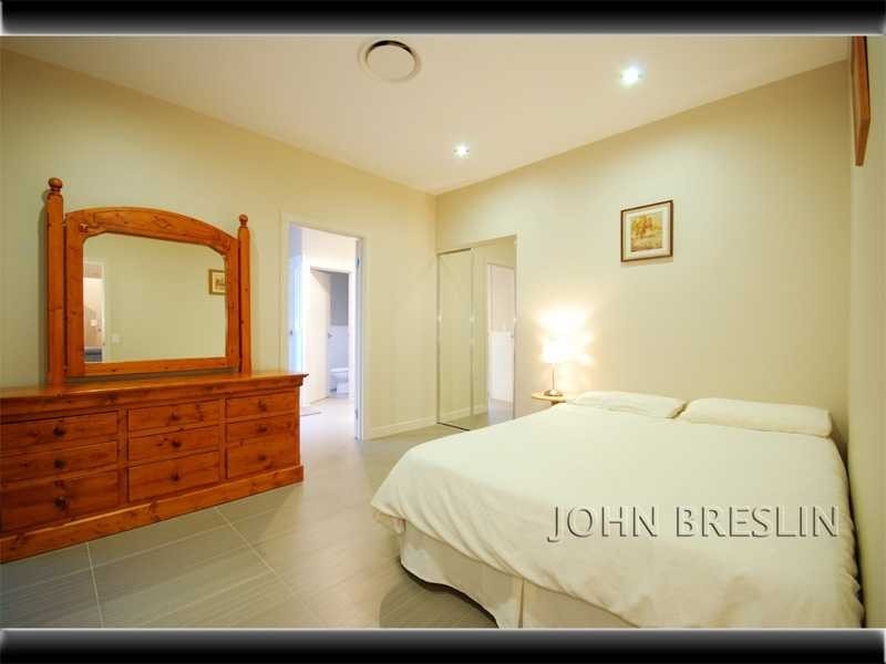 10 Skyburnett St, Reedy Creek QLD 4227