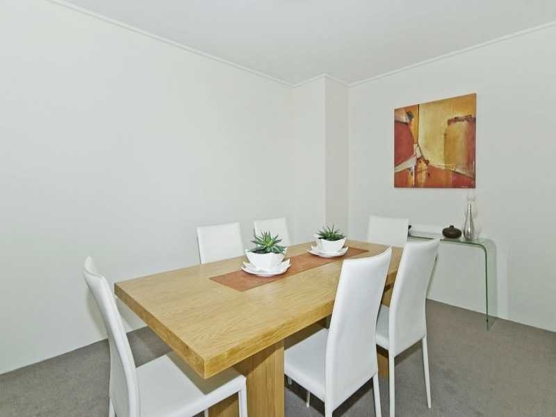 210/1 Toombul Ave, Burleigh Heads QLD 4220
