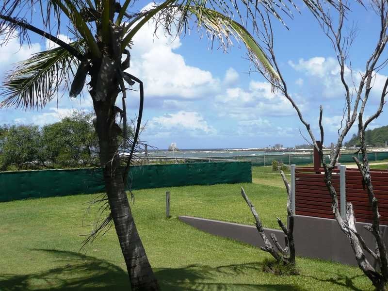 3 Jefferson Lane, Palm Beach QLD 4221