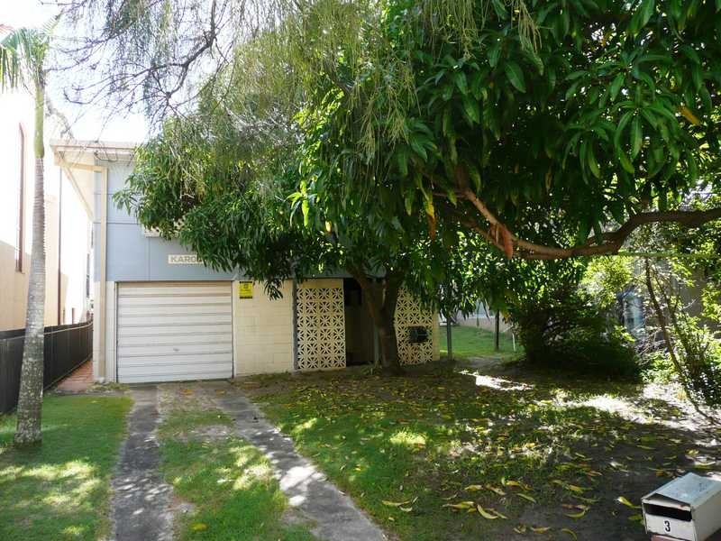 3 Jefferson Lane, Palm Beach QLD 4221