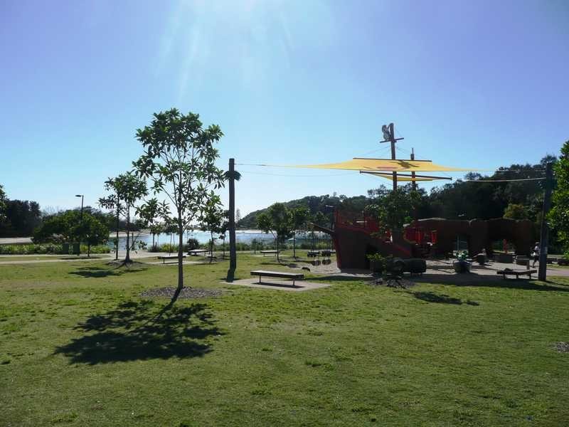 3 Jefferson Lane, Palm Beach QLD 4221