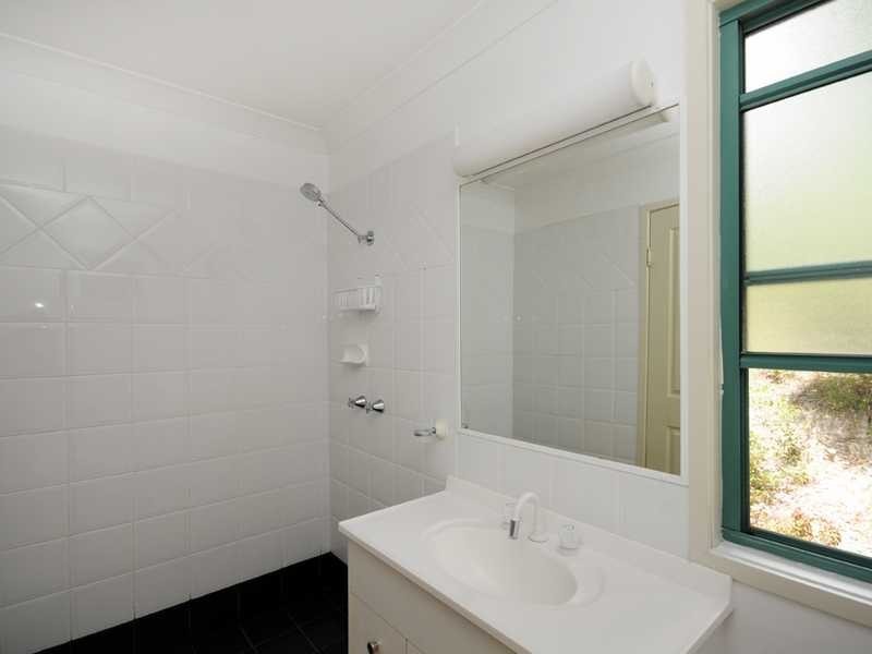 4/2 Ridgevista Crt, Reedy Creek QLD 4227