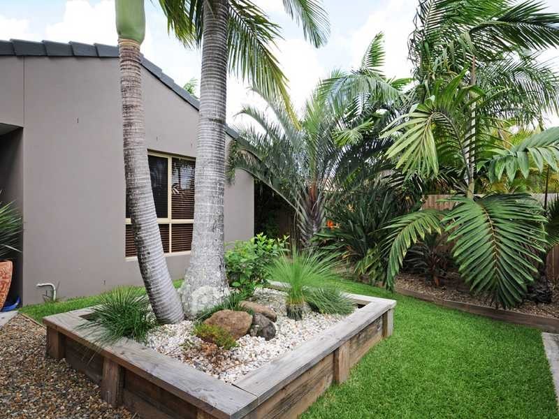 72 Cumberland Dr, Varsity Lakes QLD 4227