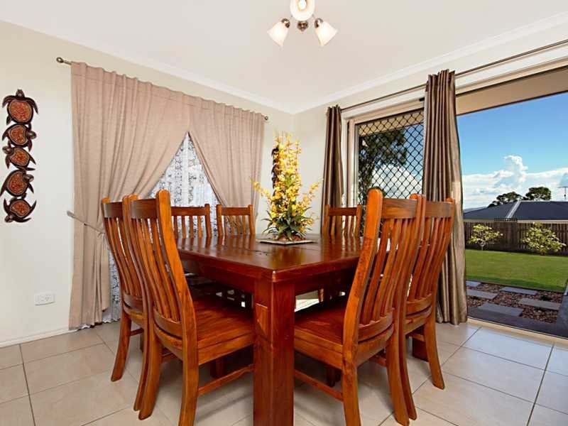 19 Parkhurst Place, Gleneagle QLD 4285