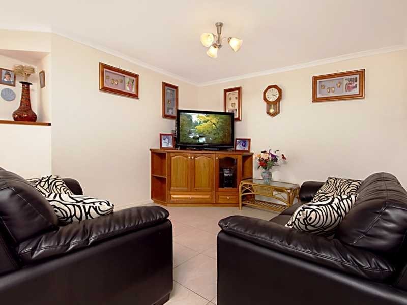 19 Parkhurst Place, Gleneagle QLD 4285