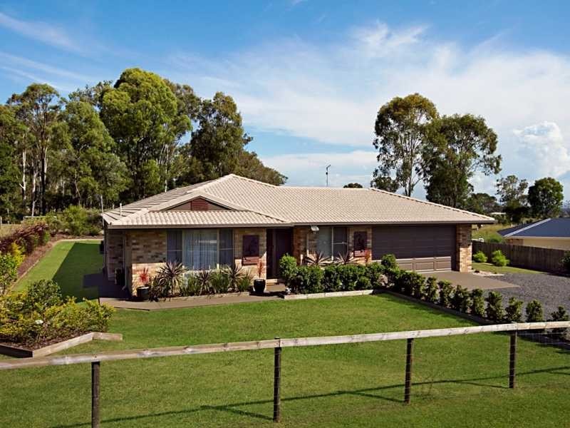 19 Parkhurst Place, Gleneagle QLD 4285