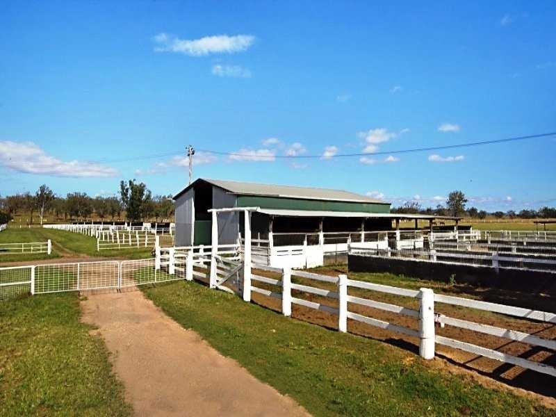 43 Summerlands Lane, Harrisville QLD 4307