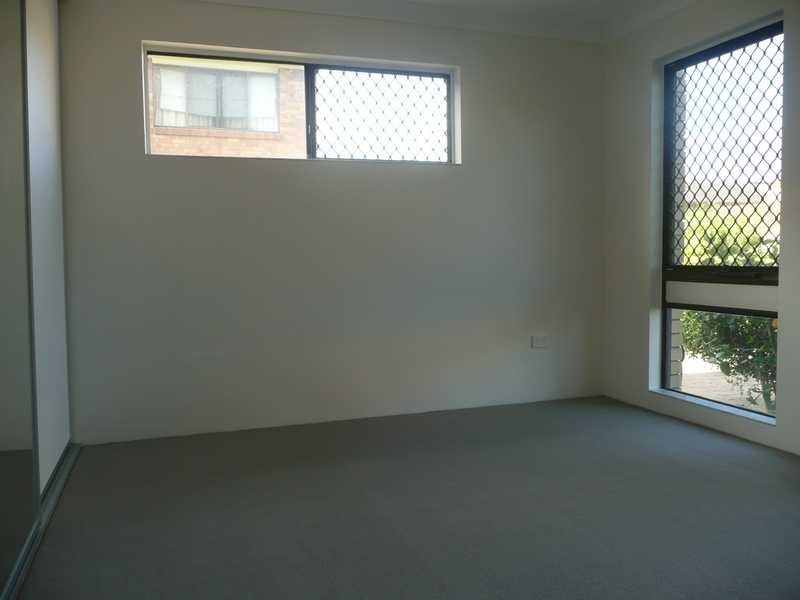 1/30 Duet Drive, Mermaid Waters QLD 4218